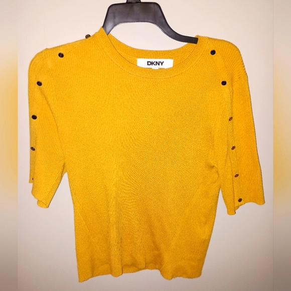 DKNY Yellow Crew Neck Sweater - Picture 1 of 4